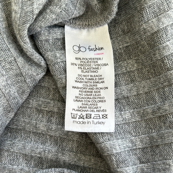 gb fashion London Women’s XS Gray Button Down Tank Top Vest NWOT - Picture 4 of 7